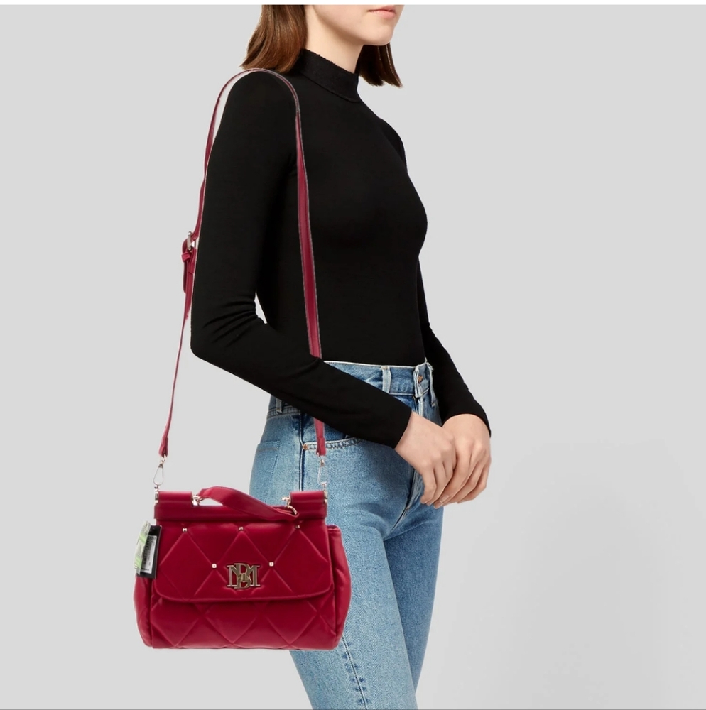 Badgley Mischka Red Quilted Padded  Hand Bag NWT - Picture 2 of 6